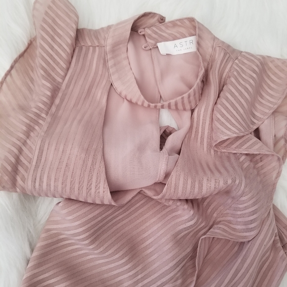 Top - Picture 2 of 3